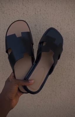 Male carton colour