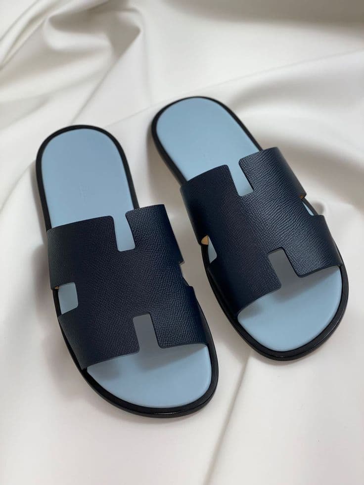 Two shade blue palm